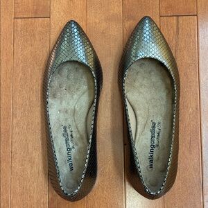 New 7 Wide Walking Cradles Reece leather metallic snake pointy toe flats